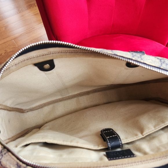 Authentic Gucci Supreme Monogram Laptop Document Bag Preloved - Picture 10 of 17